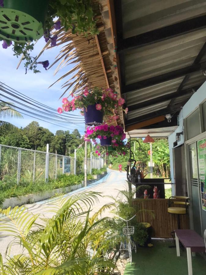 Baan Artima Mini Resort Koh Lipe Esterno foto